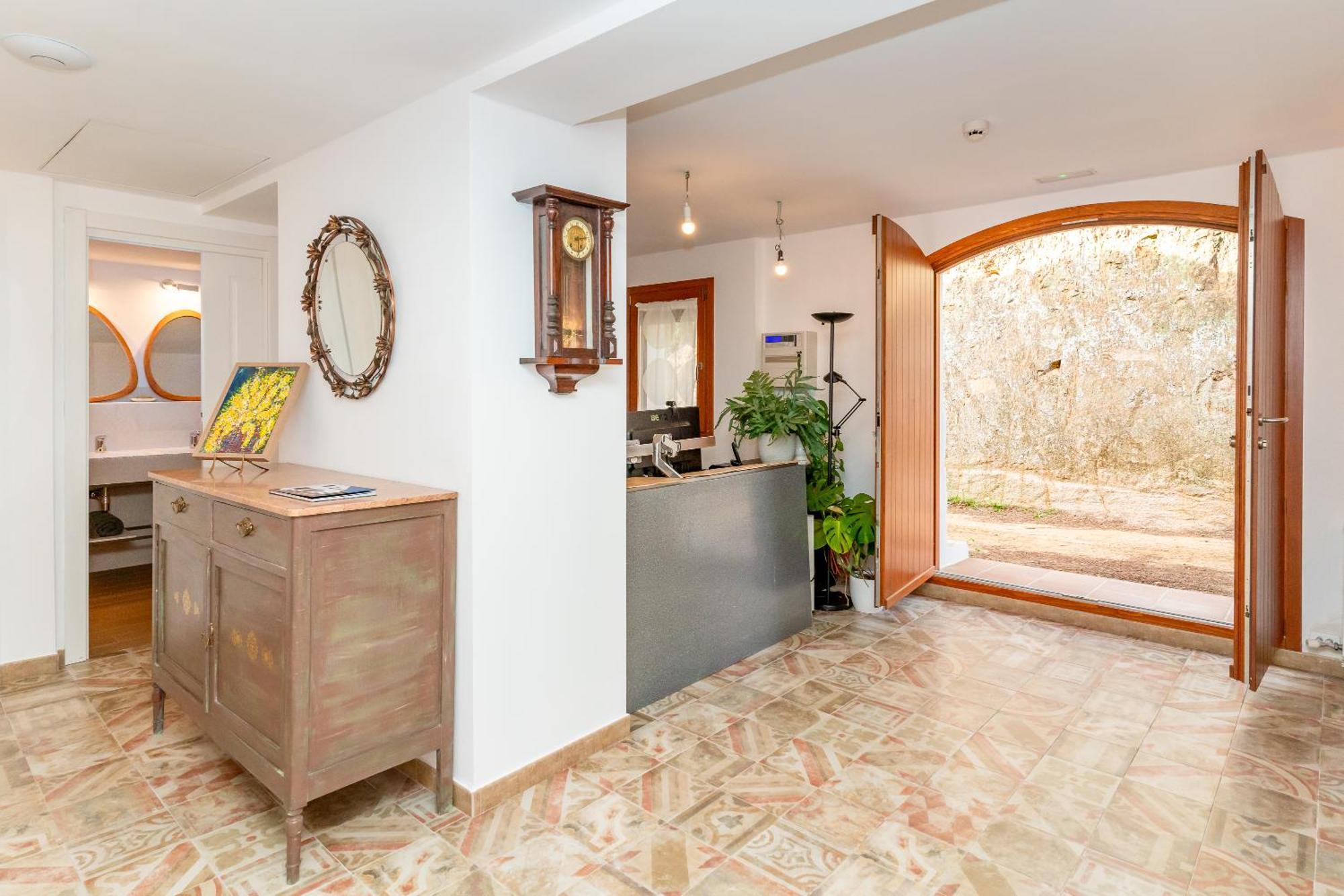 La Terraza - Grosszuegiges Appartment In Katalanischer Masia Sant Iscle De Vallalta Zewnętrze zdjęcie
